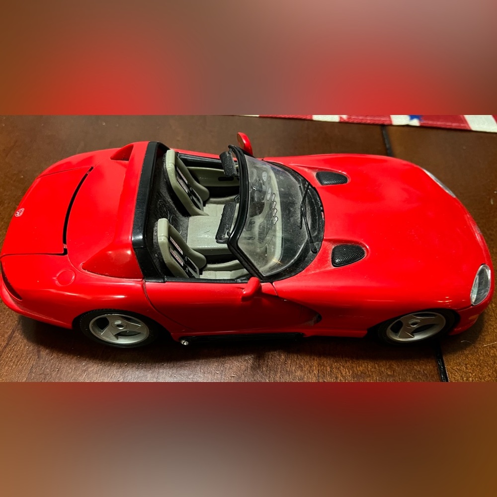 Di-Cast 1:18 Burago Viper RT/10 Dodge